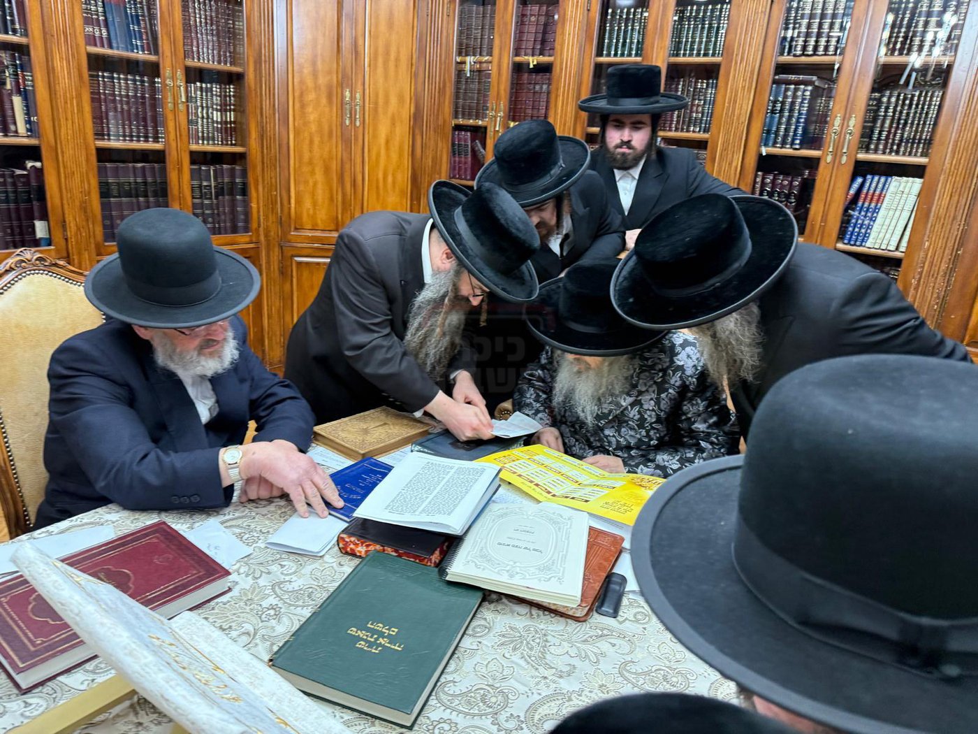 המעמד במעונו של האדמו"ר מסאטמר