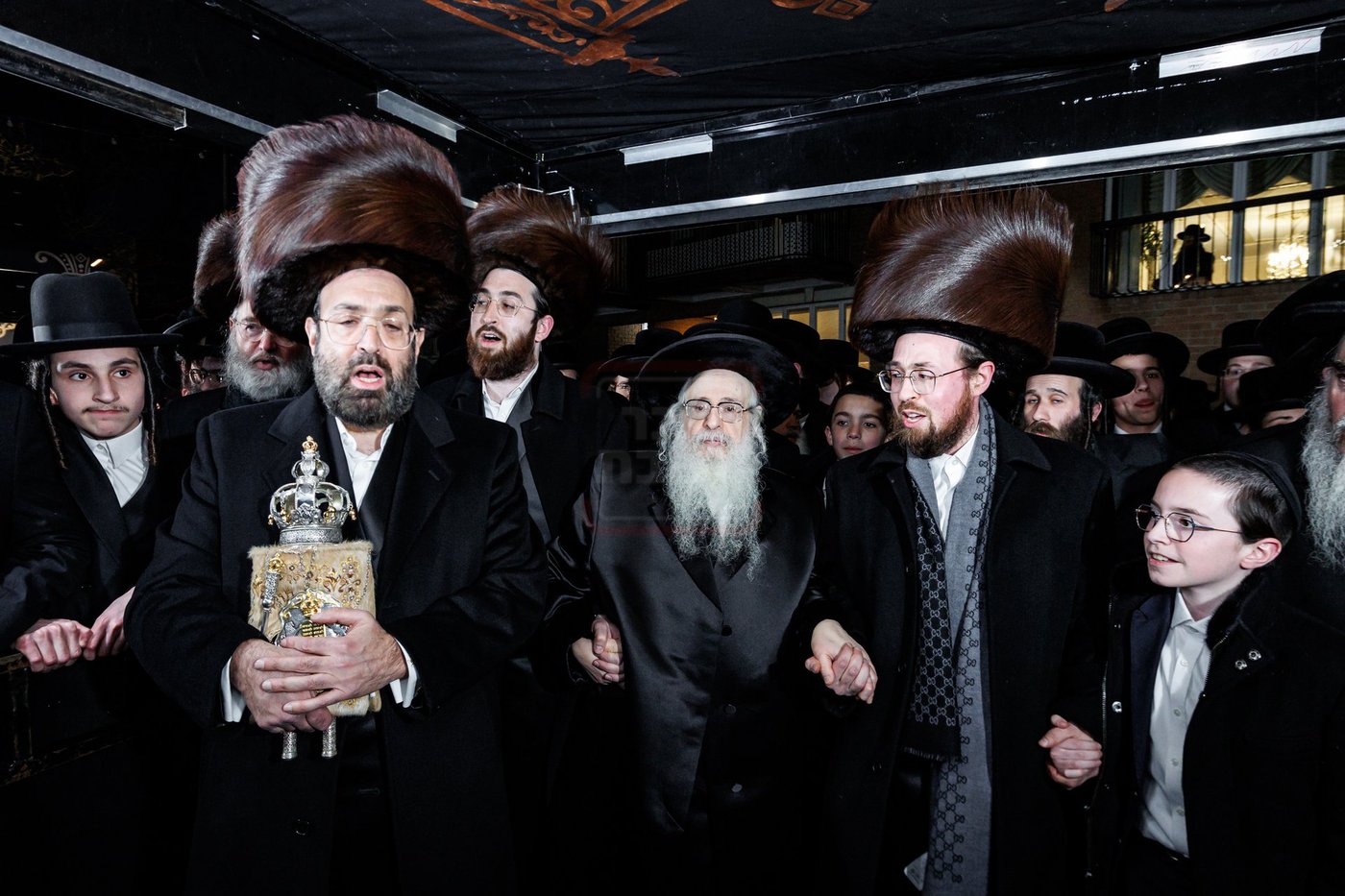 הכנסת ספר תורה בצאנז קלויזנבורג