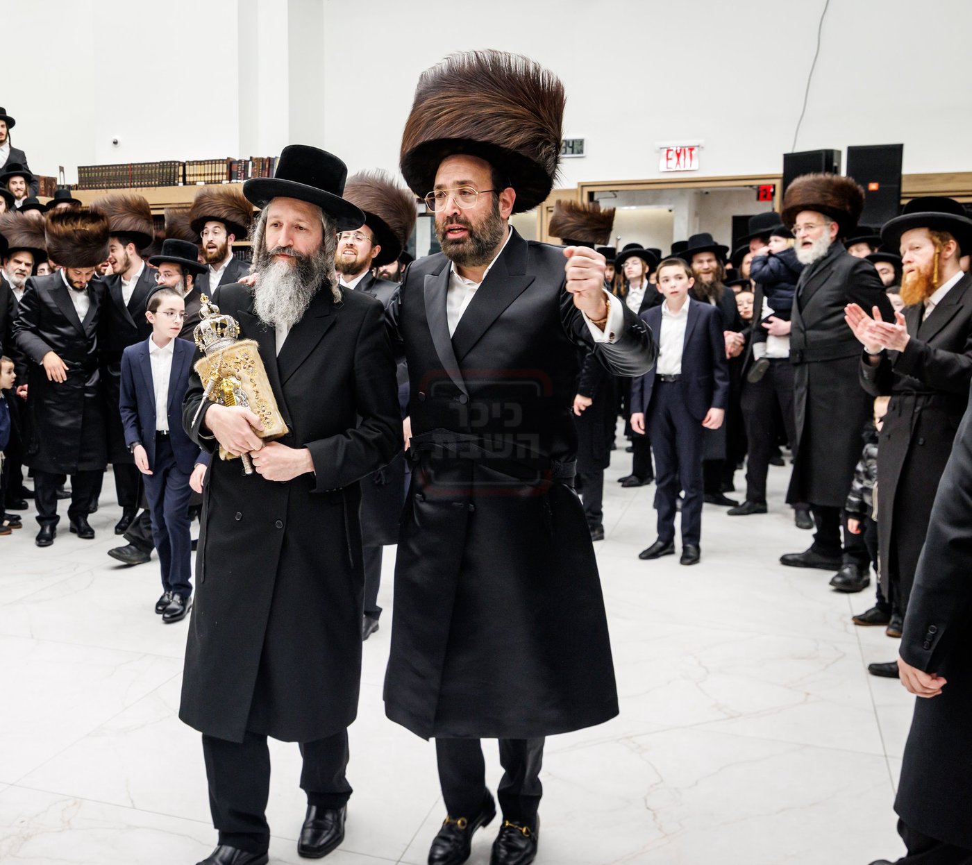 הכנסת ספר תורה בצאנז קלויזנבורג