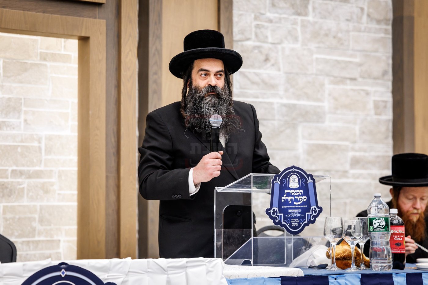 הכנסת ספר תורה בצאנז קלויזנבורג