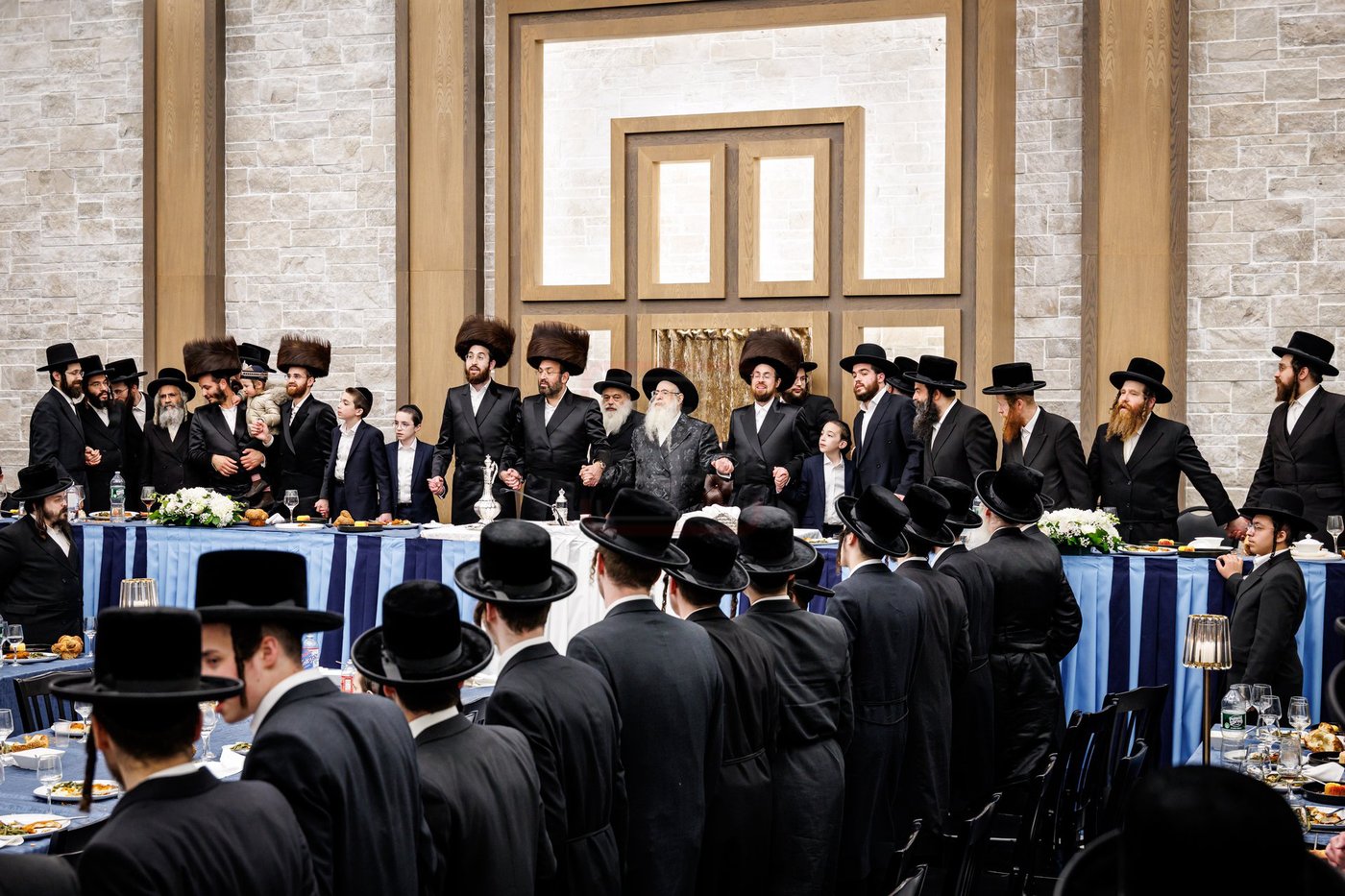 הכנסת ספר תורה בצאנז קלויזנבורג