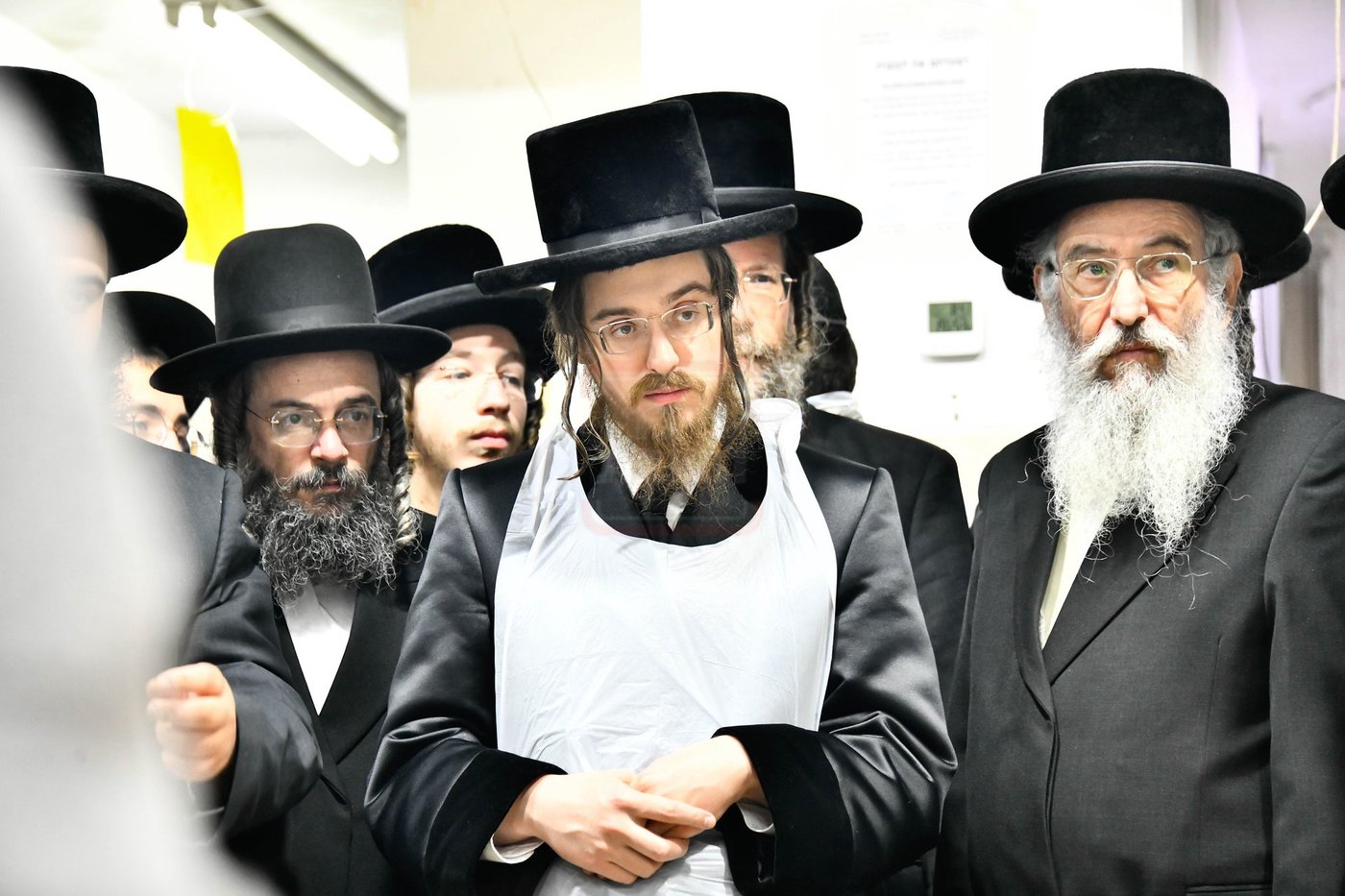 האדמו"ר מסאדיגורה באפיית המצות 