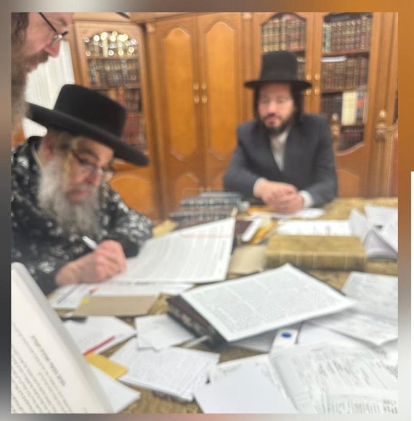 ר' ליפא פרידמן בחדרו של האדמו"ר מסאטמר