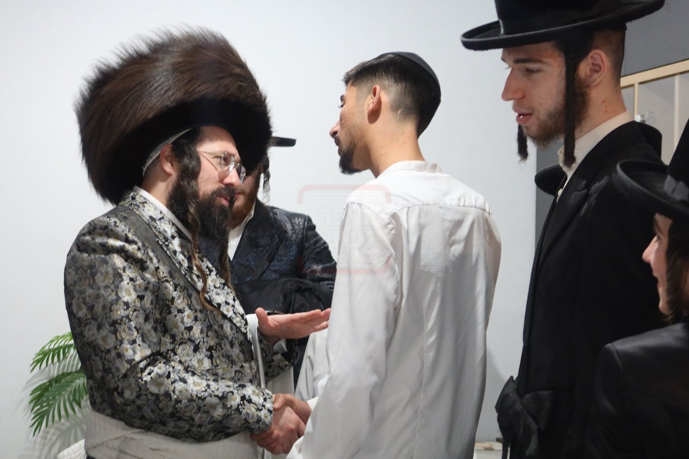 מוצ"ש חוה"מ פסח בחצה"ק מעזבוז