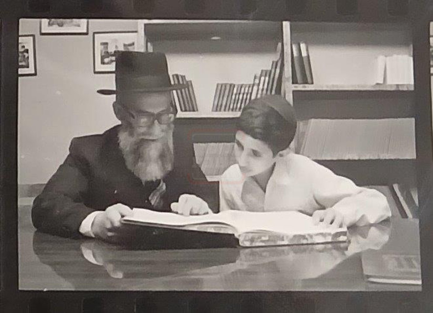 מראות חיי הגאון רבי אברהם אלטמן זצ"ל