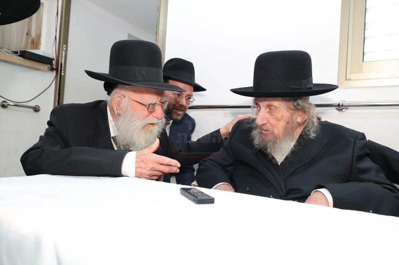 מראות חיי הגאון רבי אברהם אלטמן זצ"ל