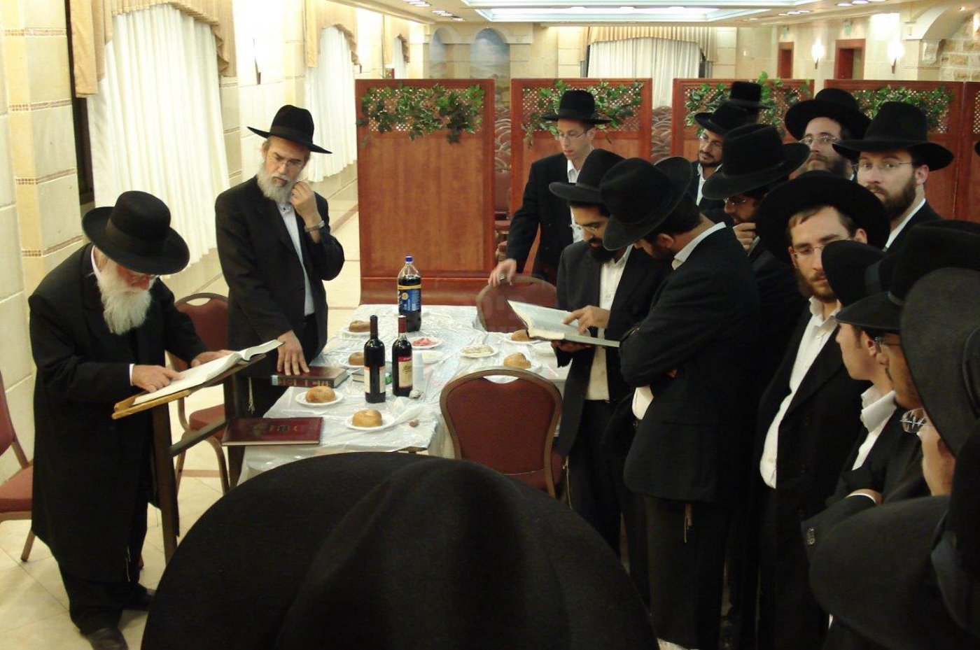 מראות חיי הגאון רבי אברהם אלטמן זצ"ל