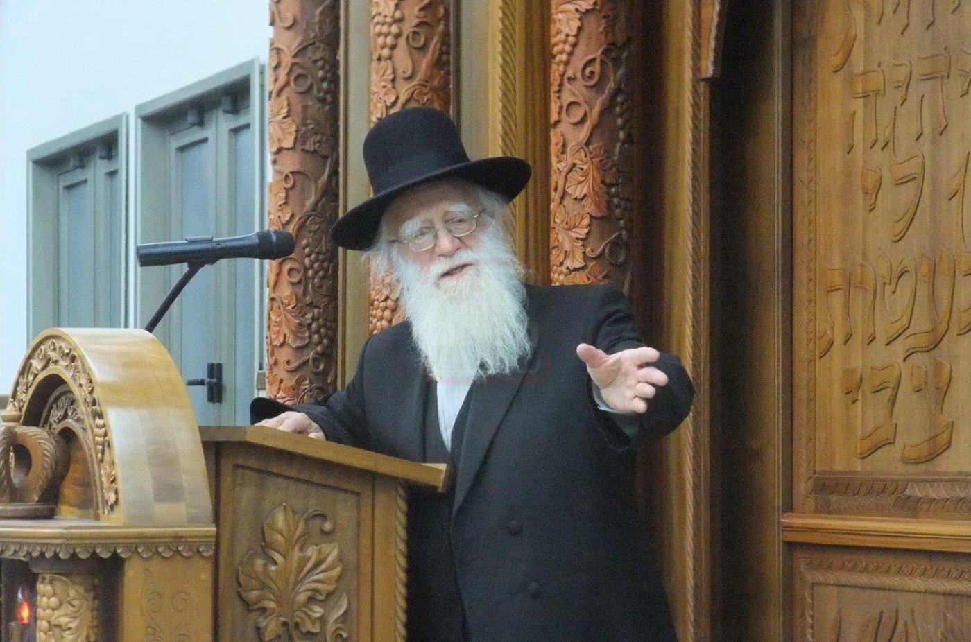 מראות חיי הגאון רבי אברהם אלטמן זצ"ל