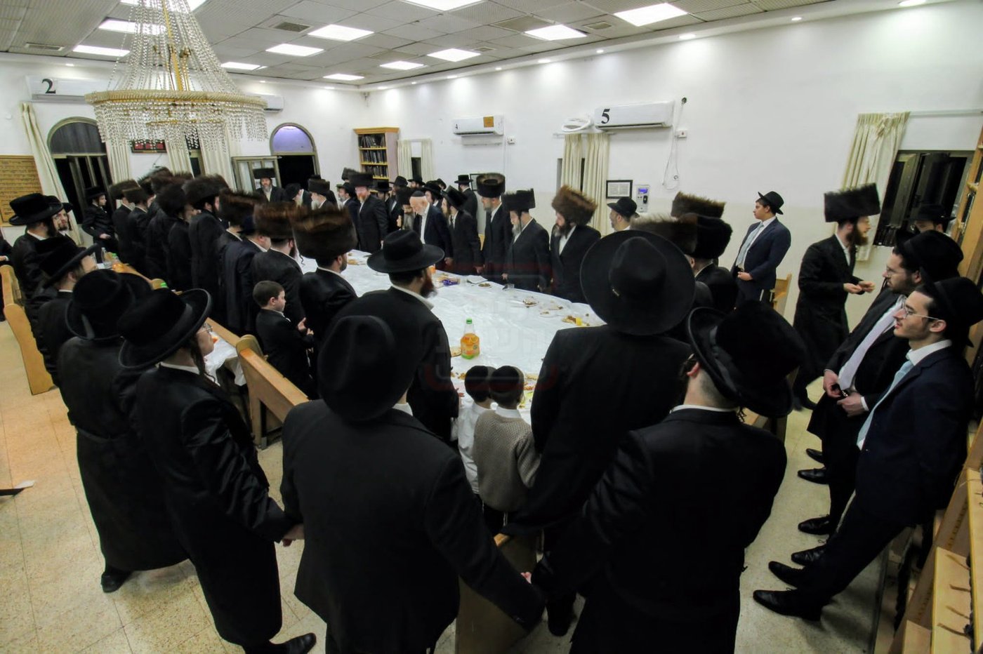 חג הפסח בחצה"ק ז'מיגראד