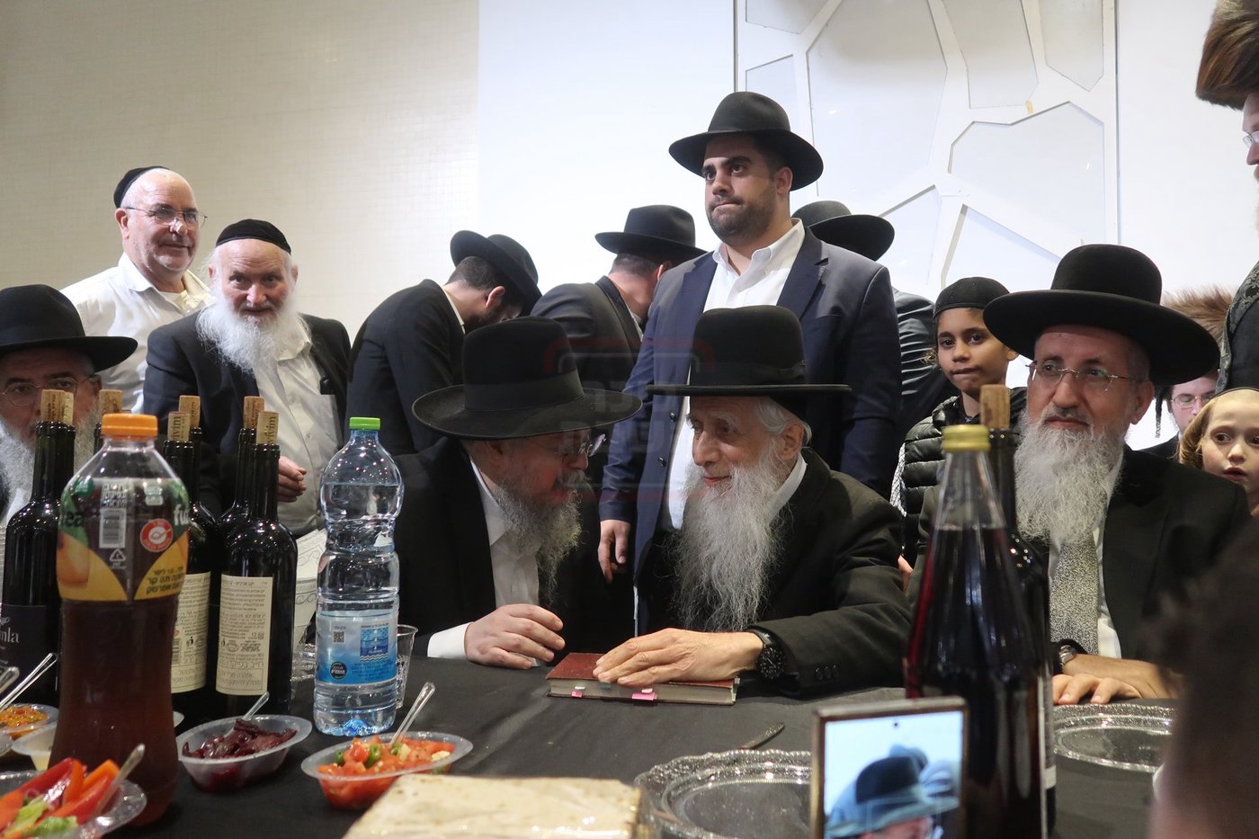 האדמו״ר רבי ישועה ורחמים אבוחצירא בהילולת אביו זצ"ל