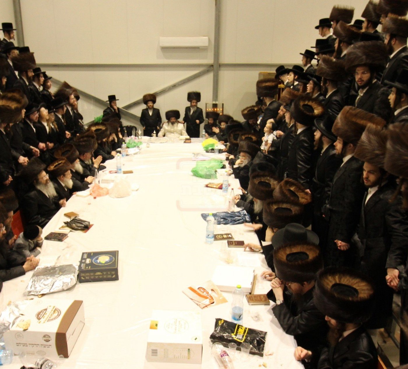 חג הפסח בחצה"ק זוטשקא