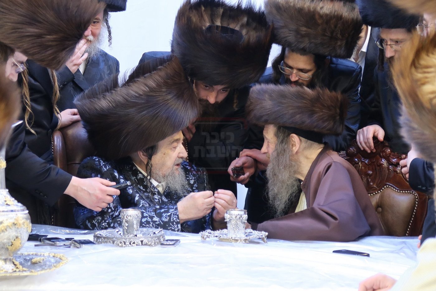 האדמו"ר מלעלוב ניקלשבורג בביקור אצל  הגרי"מ שעכטער