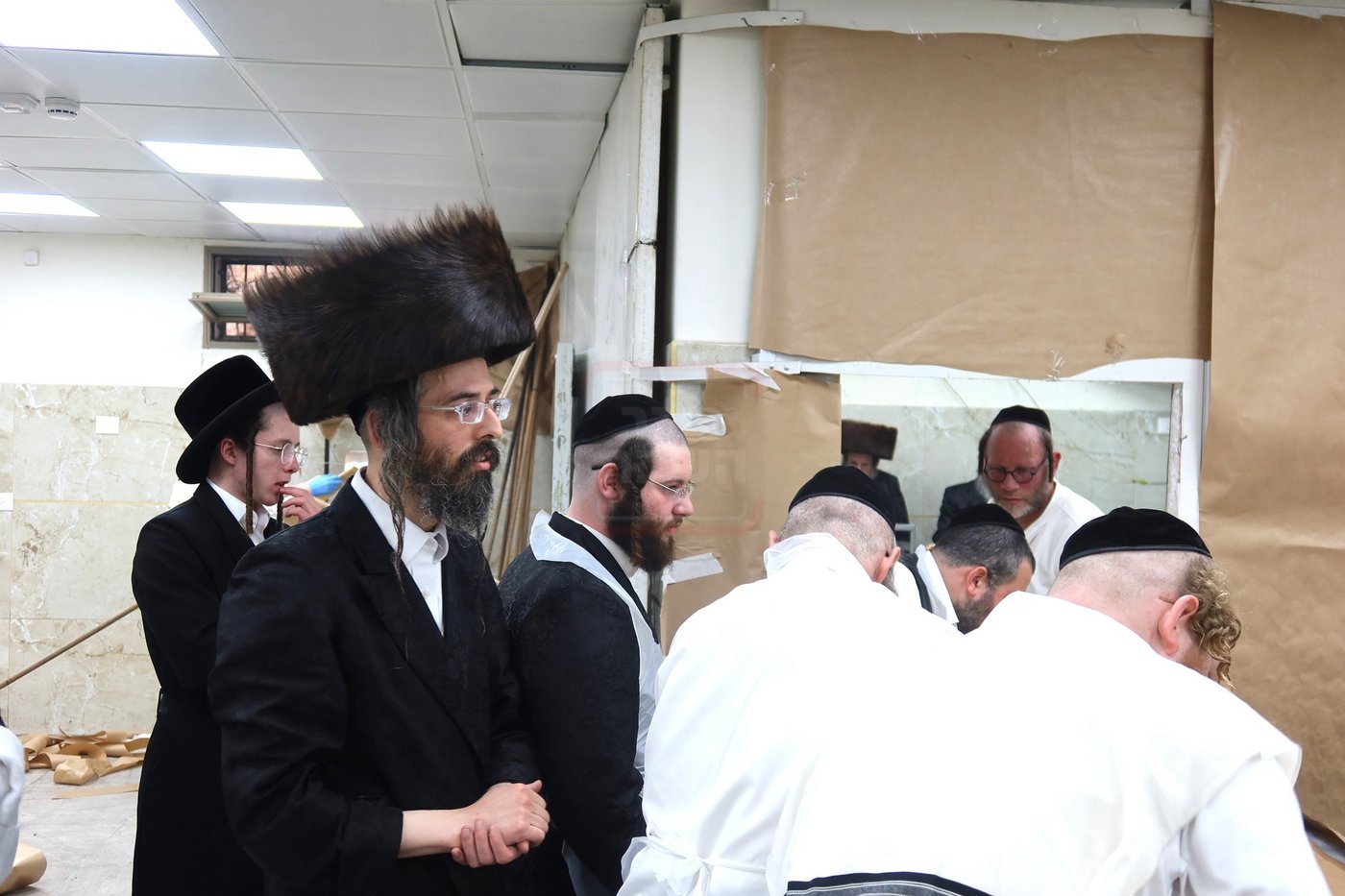 חג הפסח בחצה"ק זוועיהיל