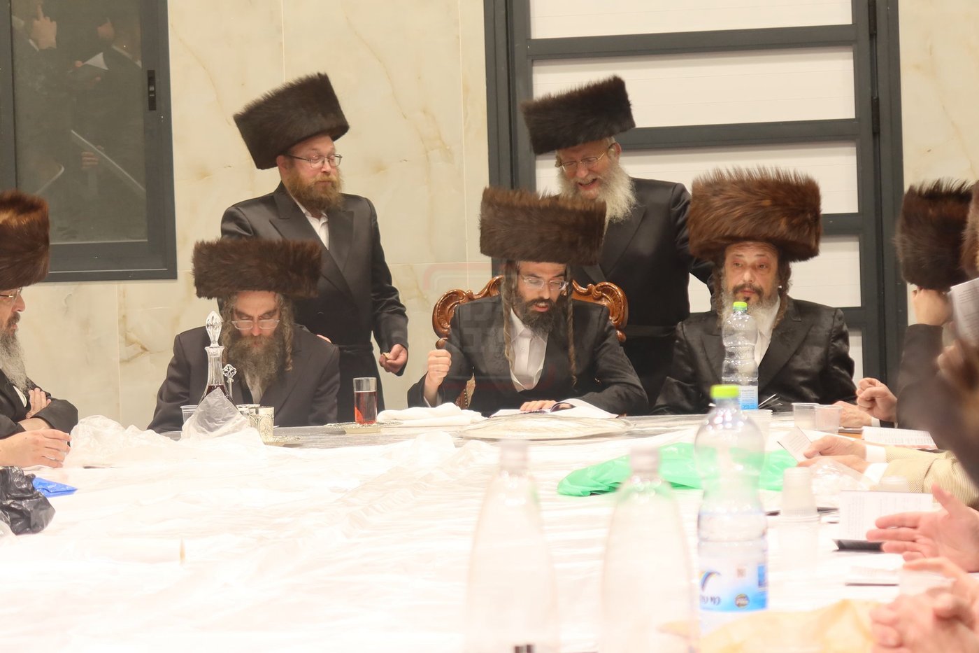 חג הפסח בחצה"ק זוועיהיל