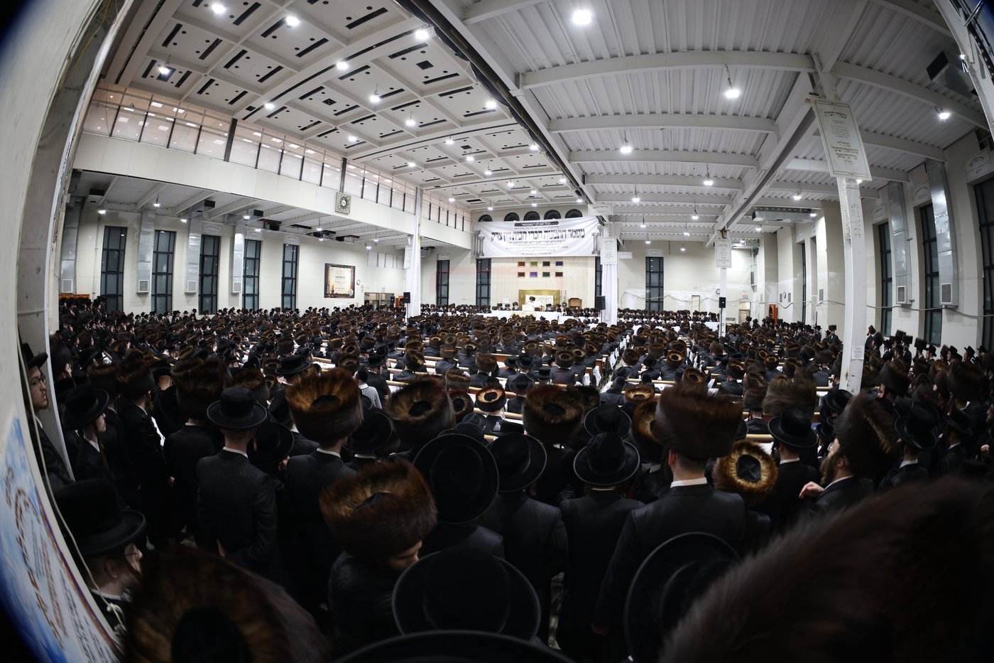 חג הפסח בחצה"ק סאטמר