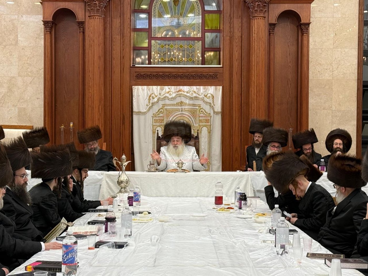 חג הפסח בחצה"ק קראלי