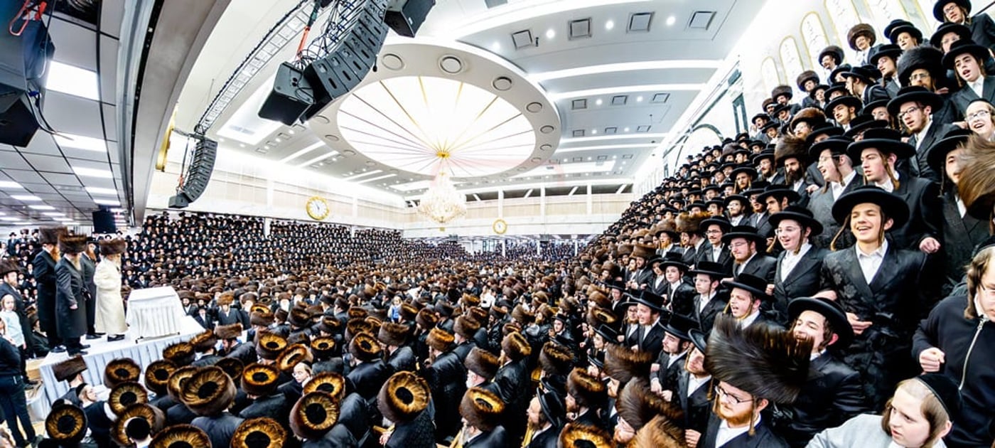 מעמד הפייסות ומסירת מתנות כהונה בסאטמר