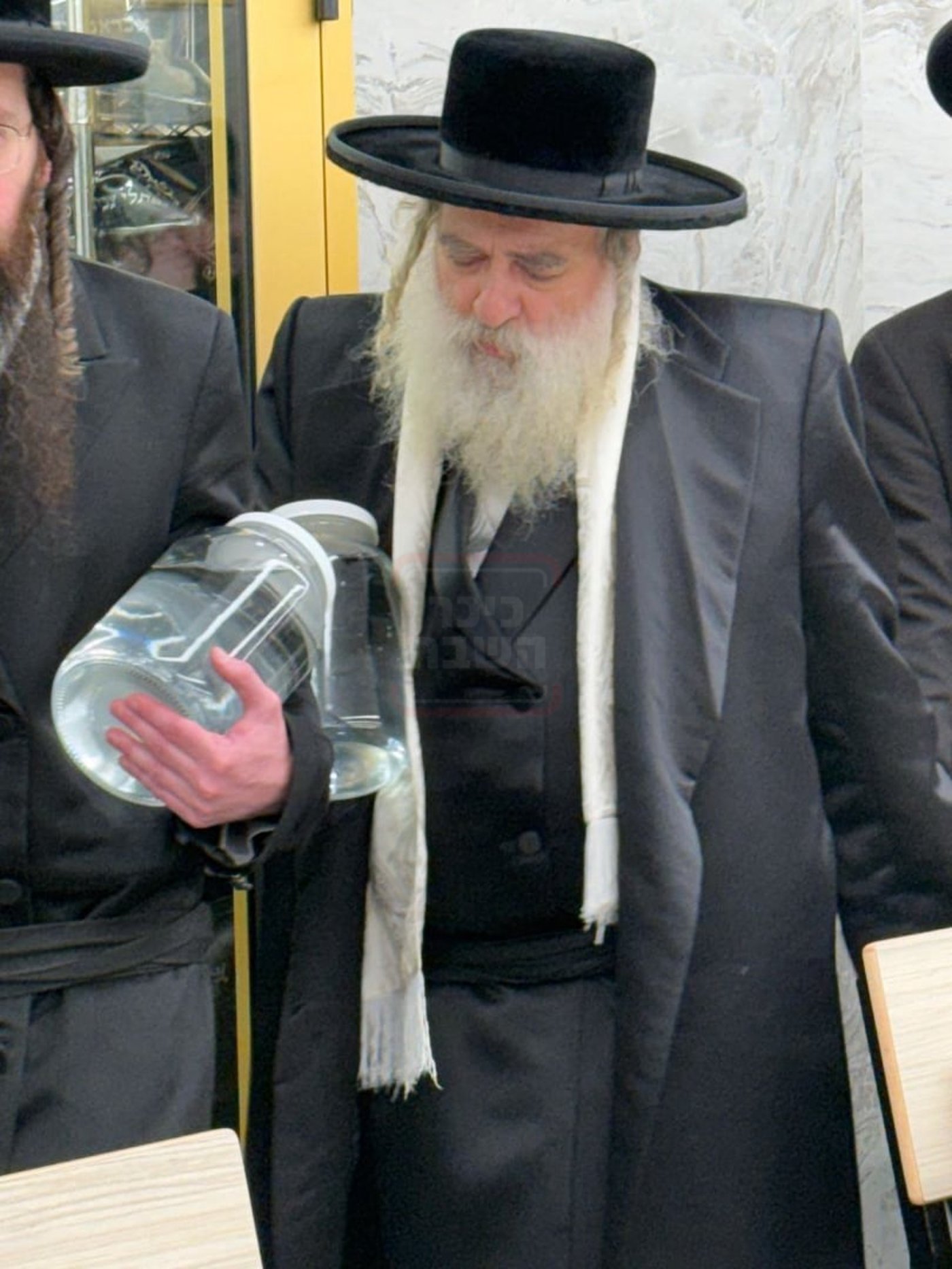 חג הפסח בחצה"ק קראלי