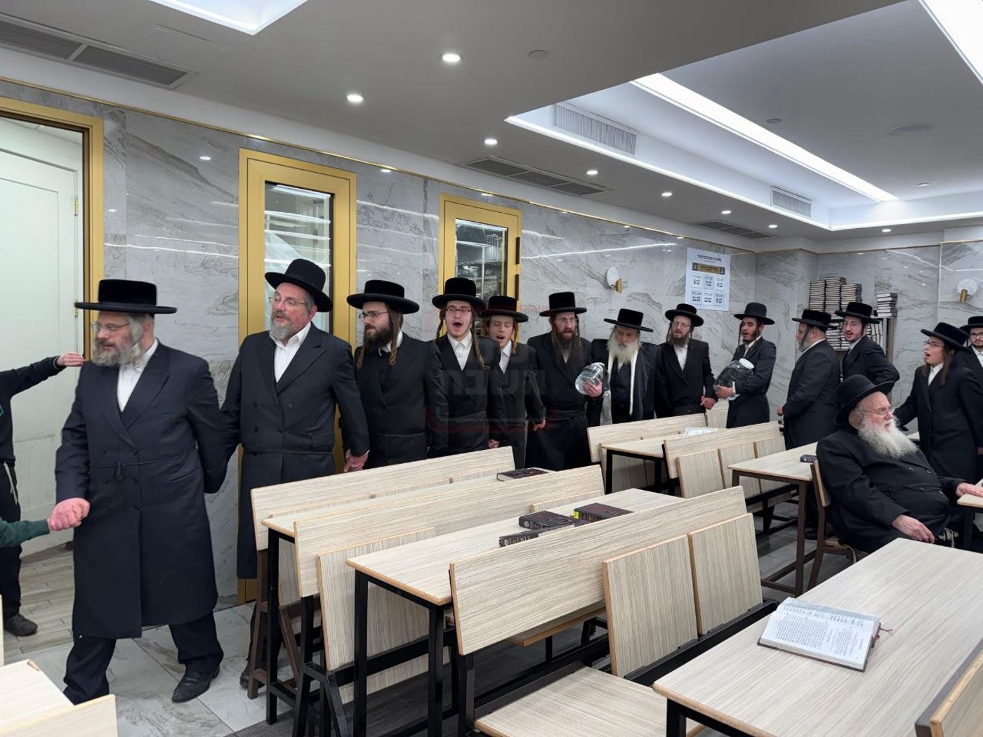 חג הפסח בחצה"ק קראלי