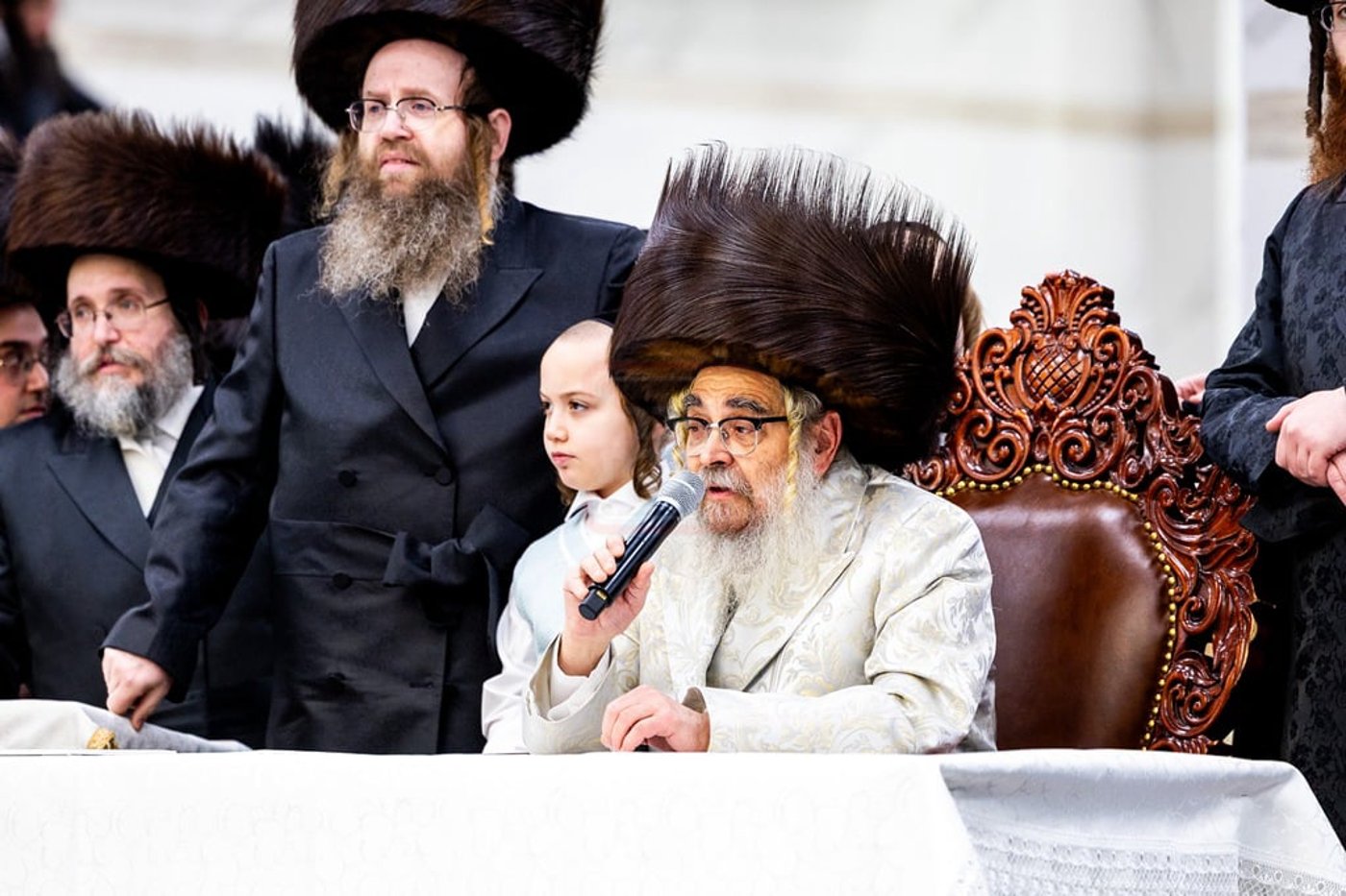 מעמד הפייסות ומסירת מתנות כהונה בסאטמר