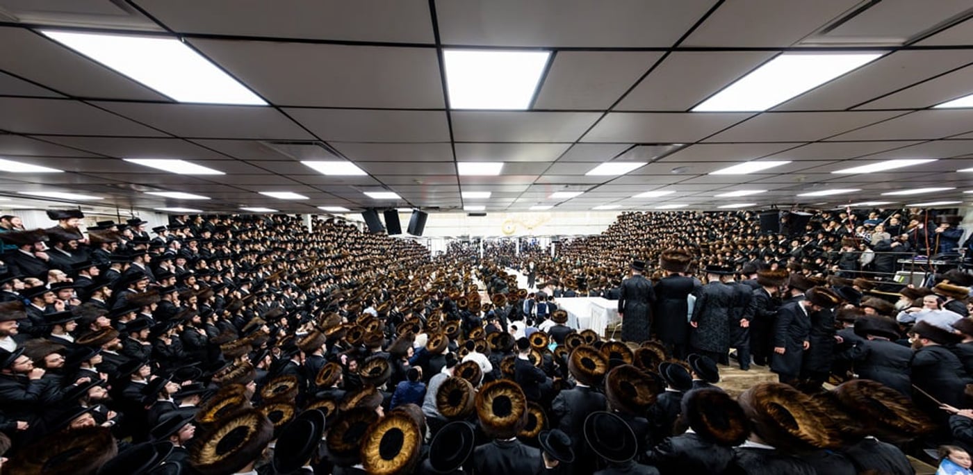 מעמד הפייסות ומסירת מתנות כהונה בסאטמר