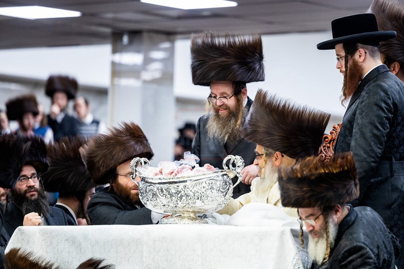 מעמד הפייסות ומסירת מתנות כהונה בסאטמר