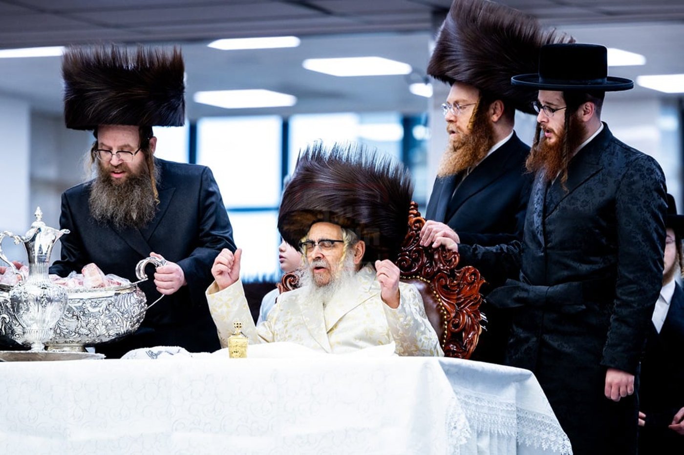 מעמד הפייסות ומסירת מתנות כהונה בסאטמר