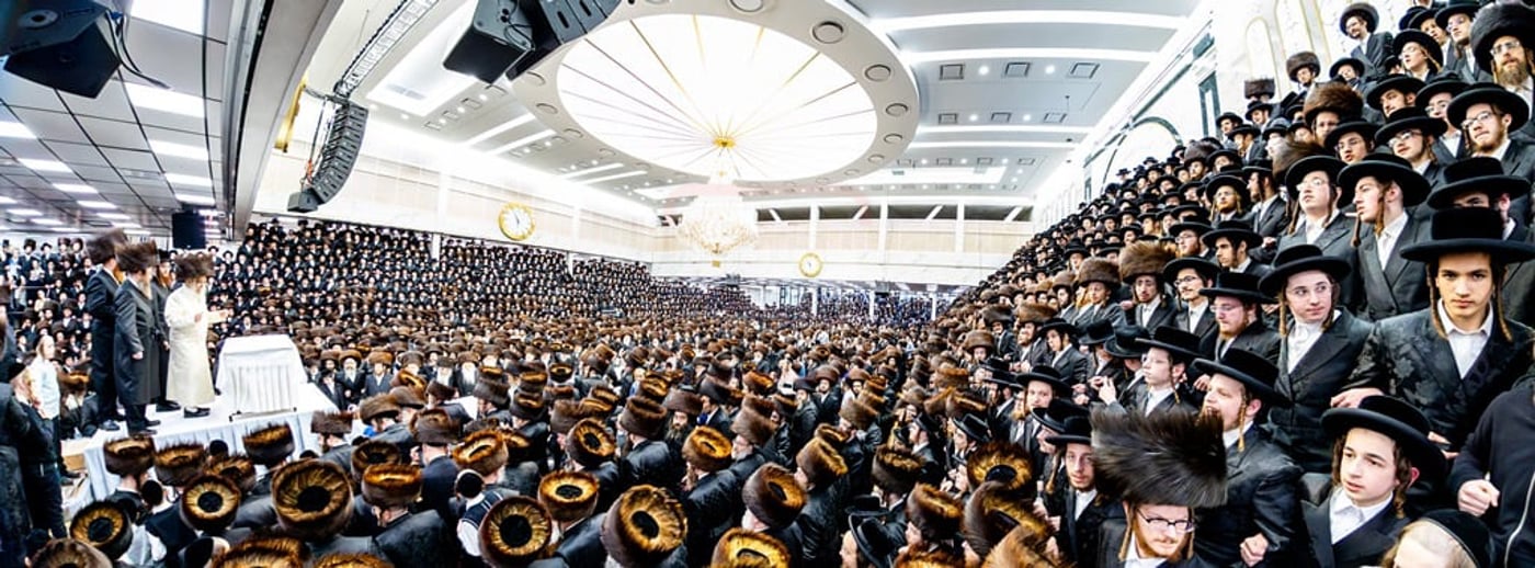 מעמד הפייסות ומסירת מתנות כהונה בסאטמר