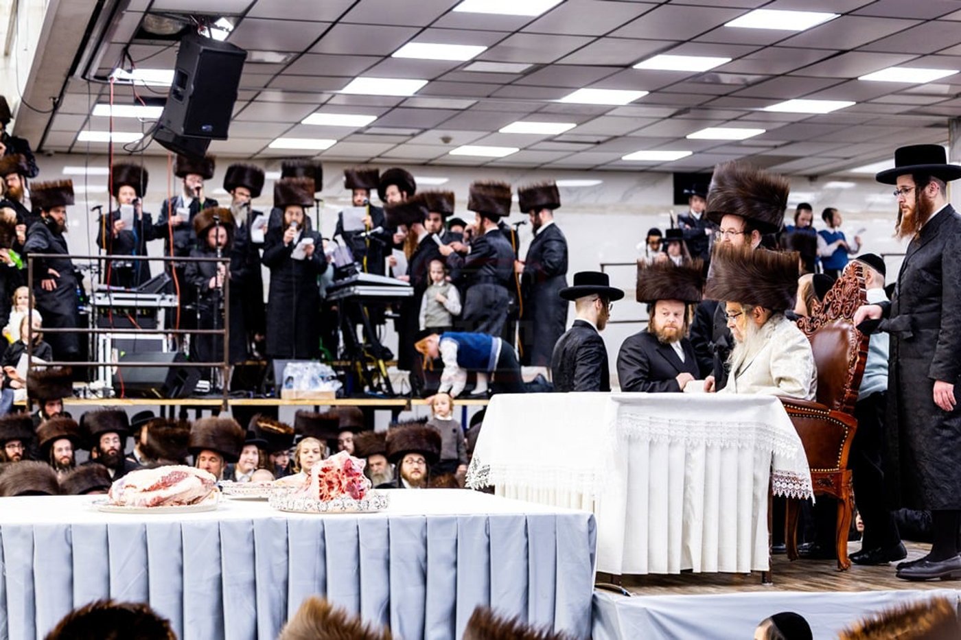 מעמד הפייסות ומסירת מתנות כהונה בסאטמר