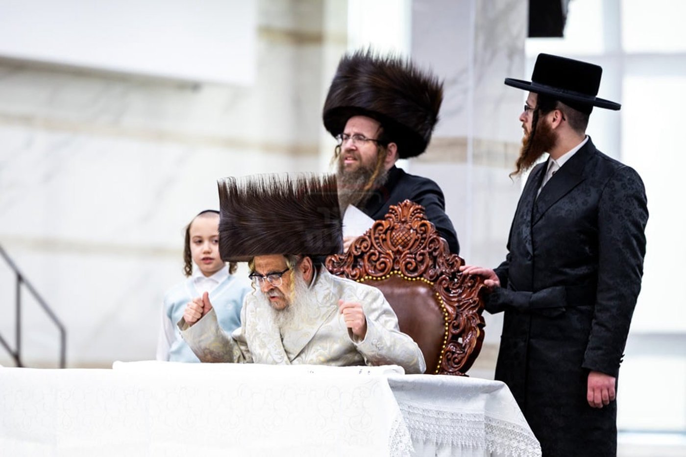 מעמד הפייסות ומסירת מתנות כהונה בסאטמר