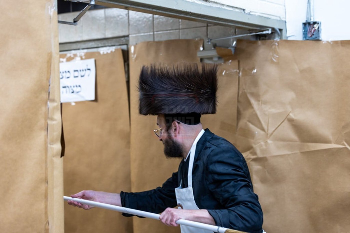 האדמו"ר מסאטמר באפיית מצות מצווה