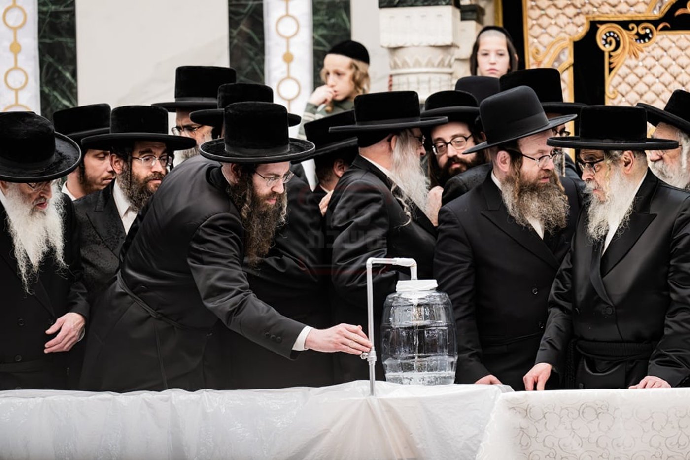 האדמו"ר מסאטמר בשאיבת מים שלנו