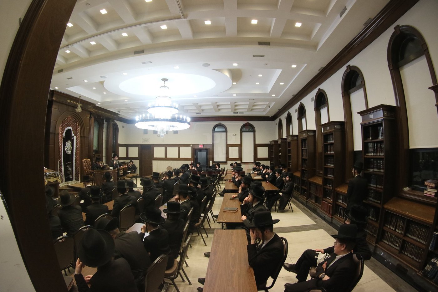 פתיחת זמן קיץ בחצה"ק סקולען לייקווד