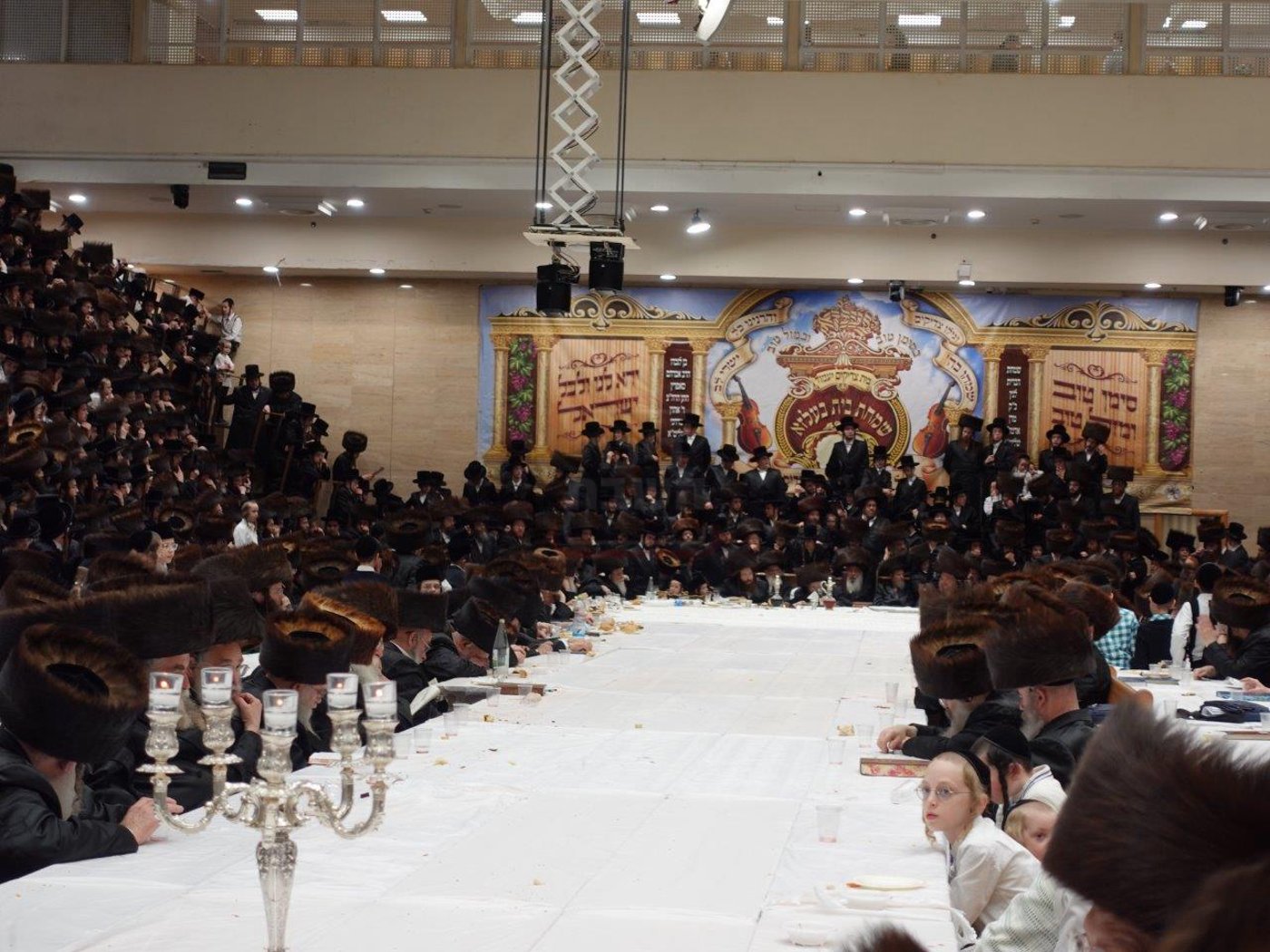 שמחת הברית בחצה"ק בעלזא