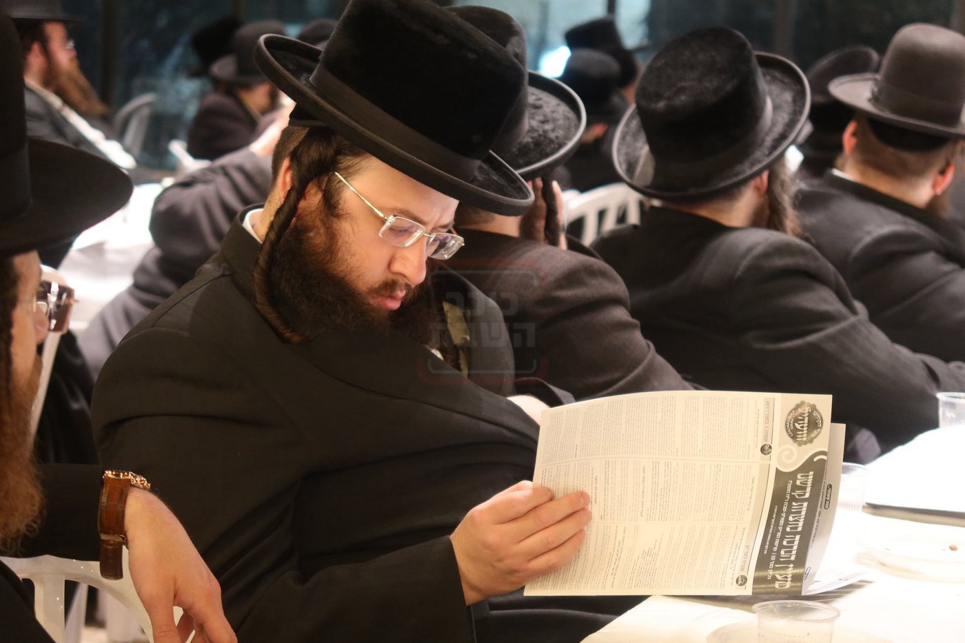 חסידי זוועהיל בעיר האבות חברון