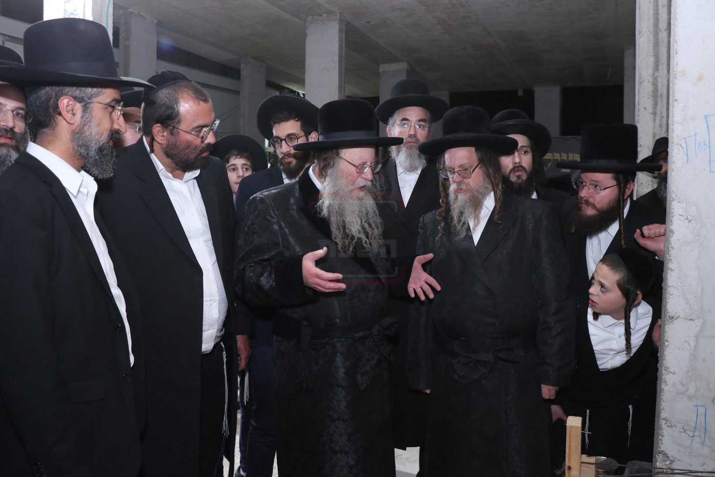 מעמד יציקת הבורות בקוזמיר 