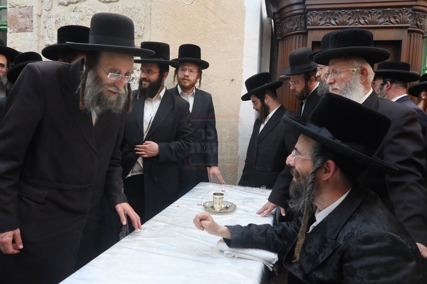 חסידי זוועהיל בעיר האבות חברון