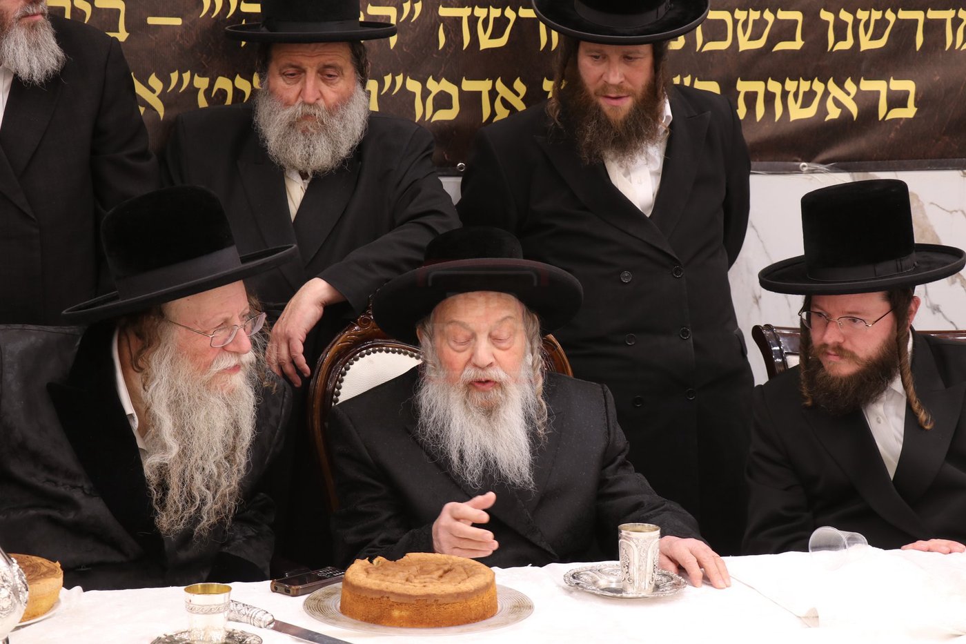 מעמד יציקת הבורות בקוזמיר 