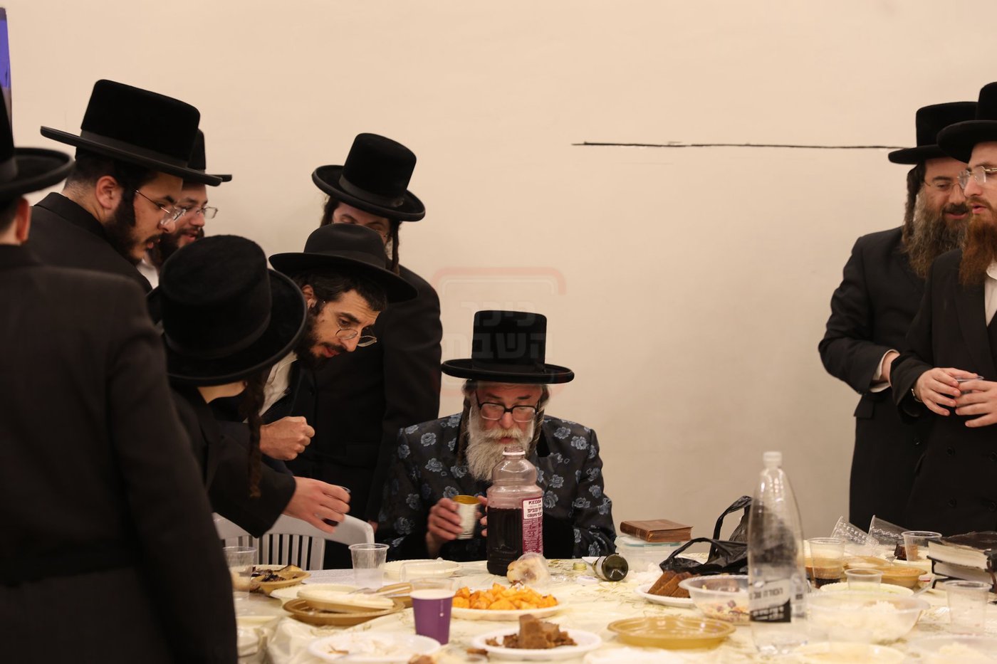 האדמו"ר מראזלא בהילולת הרה"ק מקרעסטיר