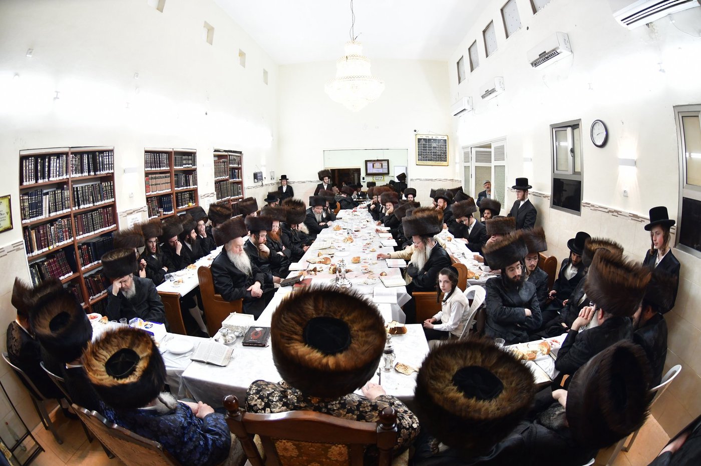 מוצאי שבת יארצייט בשאץ ויז'ניץ