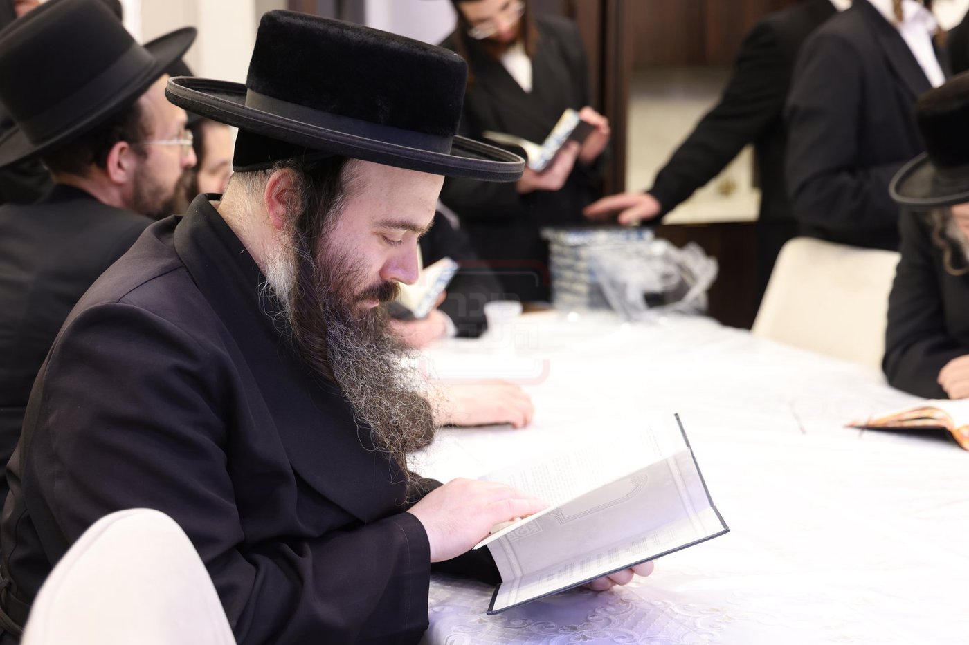 המעמד במעונו של הגרי"מ שכטר