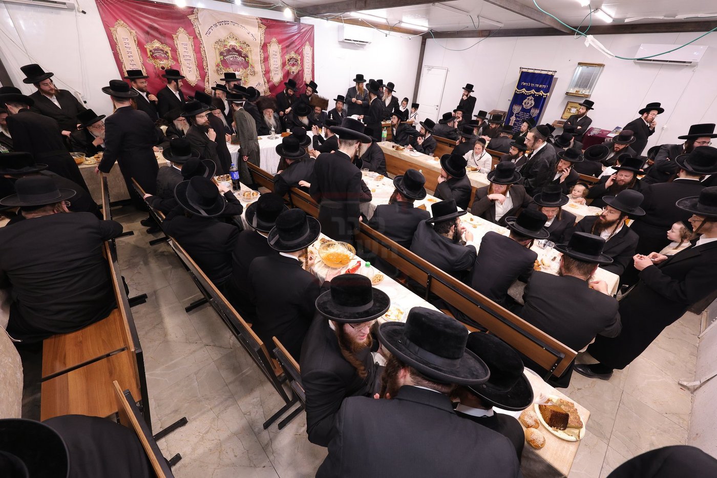 שמחת התנאים בחצרות טשארנאביל - משכנות הרועים - ראדושיץ בי"ש