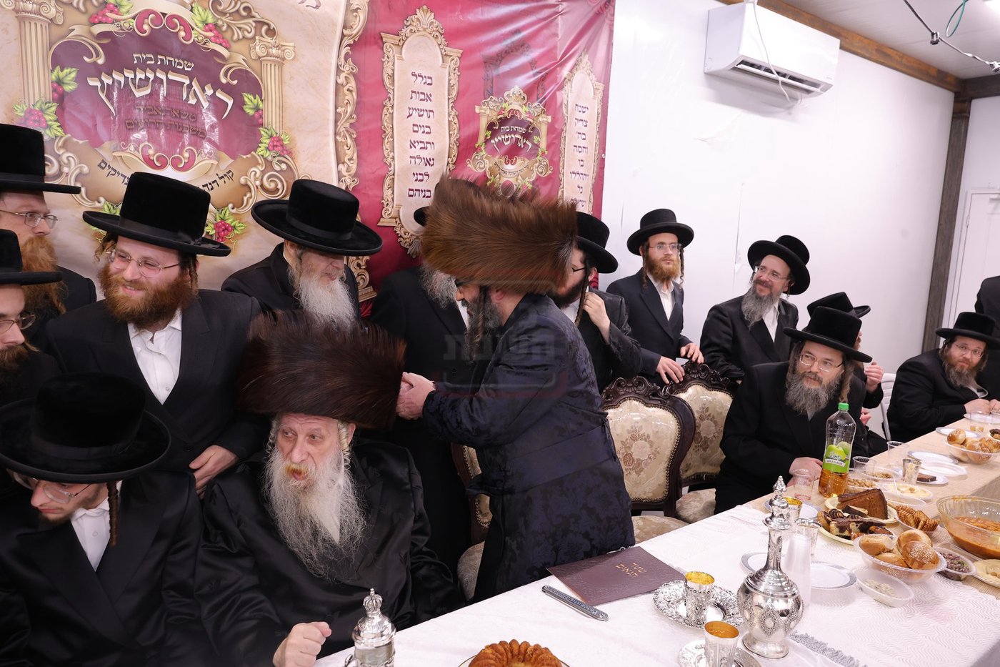 שמחת התנאים בחצרות טשארנאביל - משכנות הרועים - ראדושיץ בי"ש