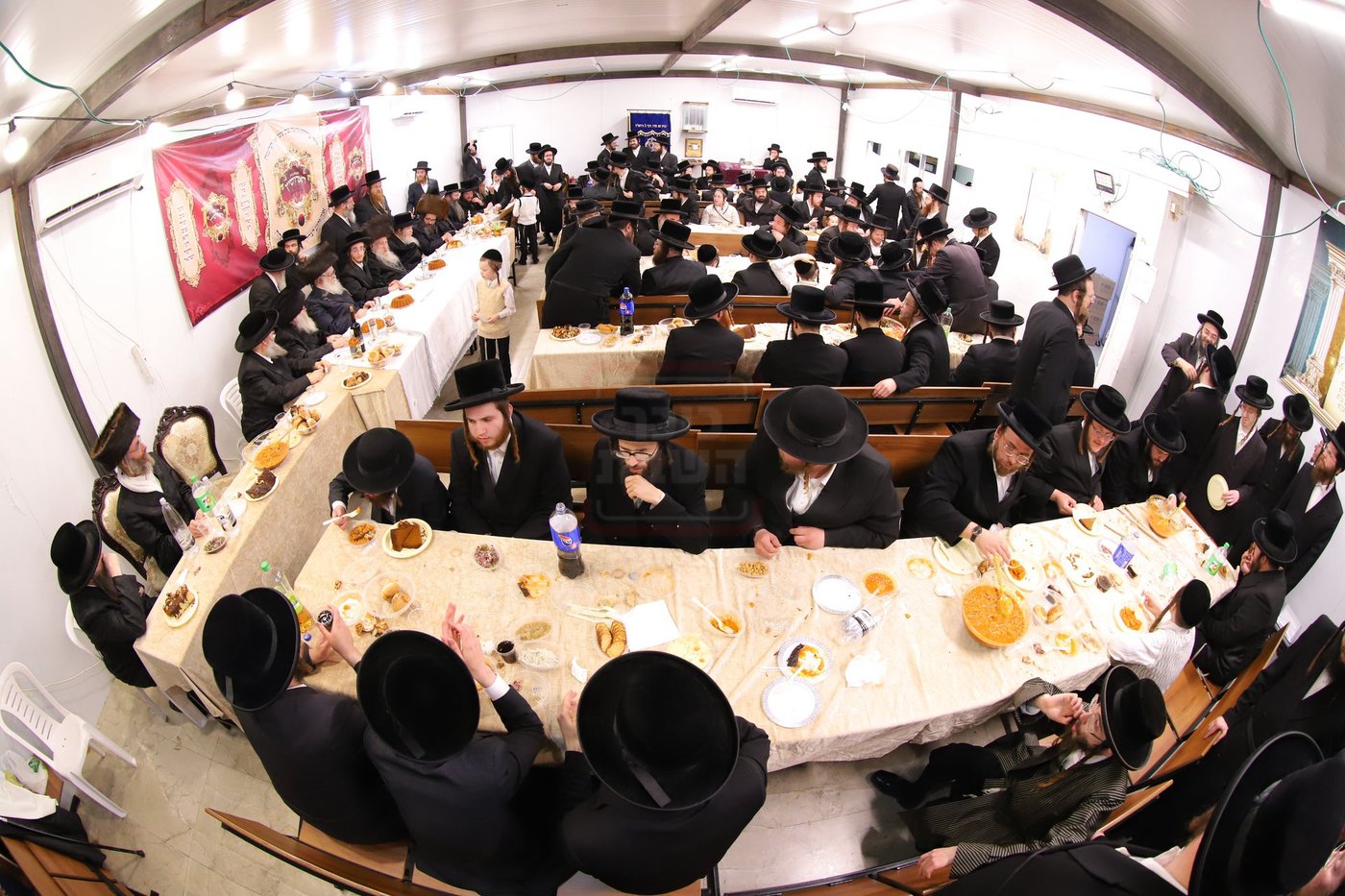 שמחת התנאים בחצרות טשארנאביל - משכנות הרועים - ראדושיץ בי"ש