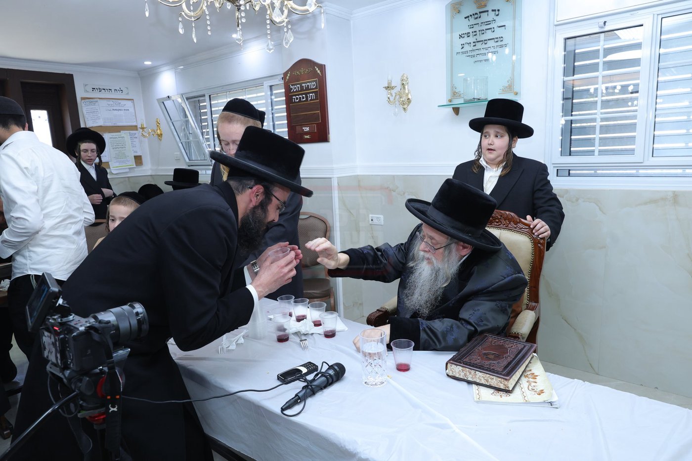 הגה"צ רבי יצחק לעזער בהילולת הרה"ק מרופשיץ