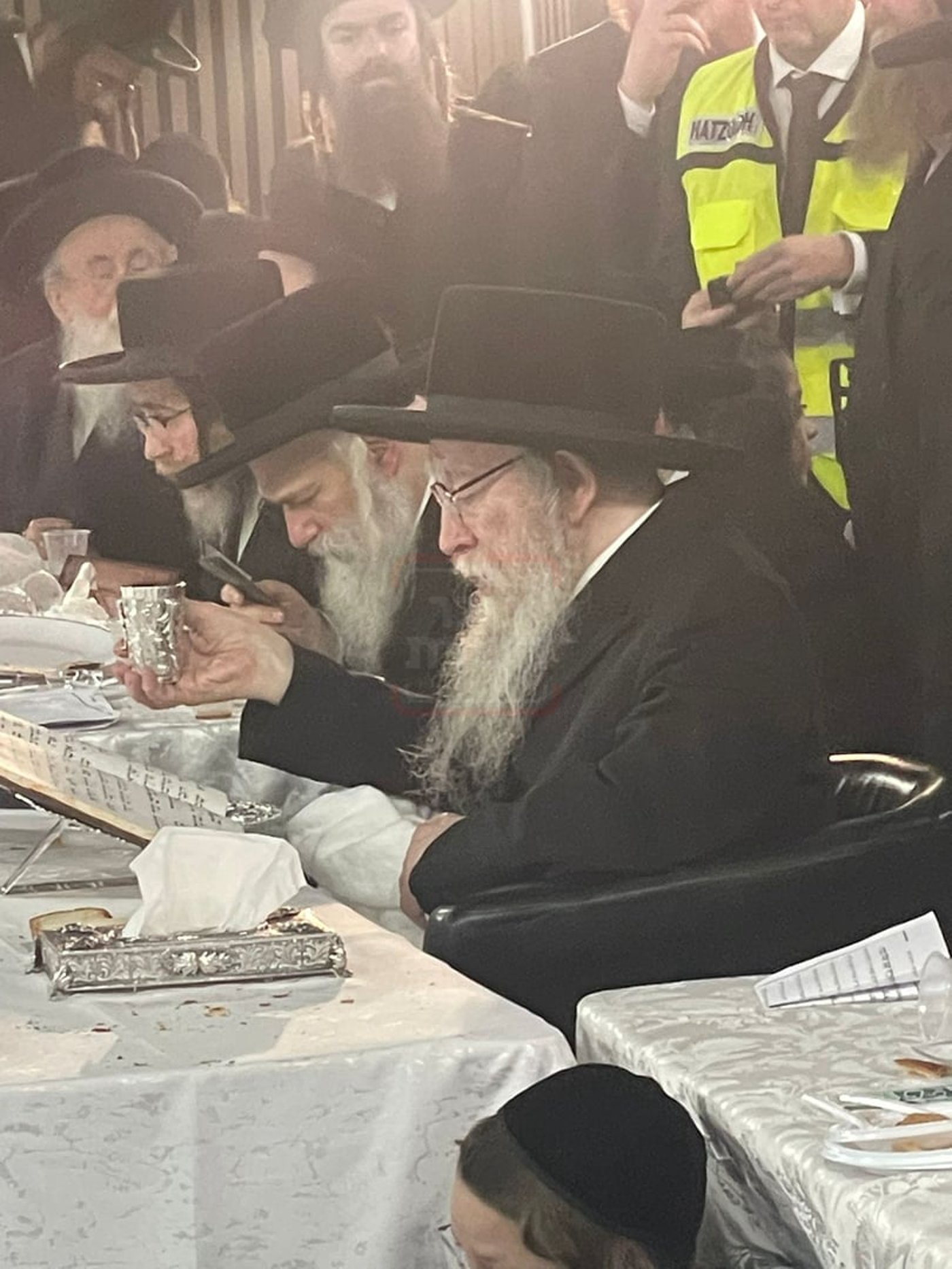 האדמו"ר מפשעווארסק בטיש ל"ג בעומר