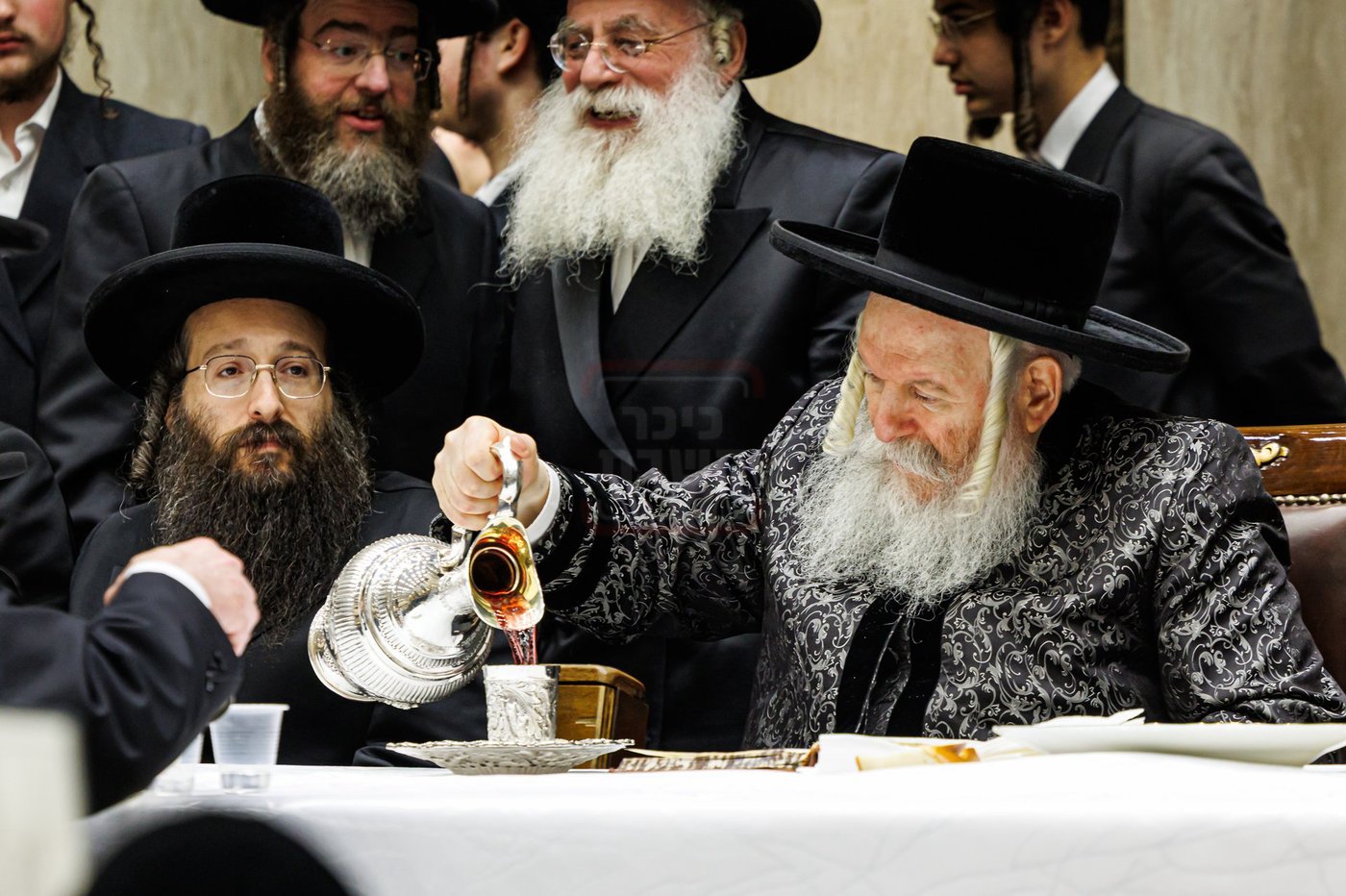 ל"ג בעומר בחצה"ק באבוב