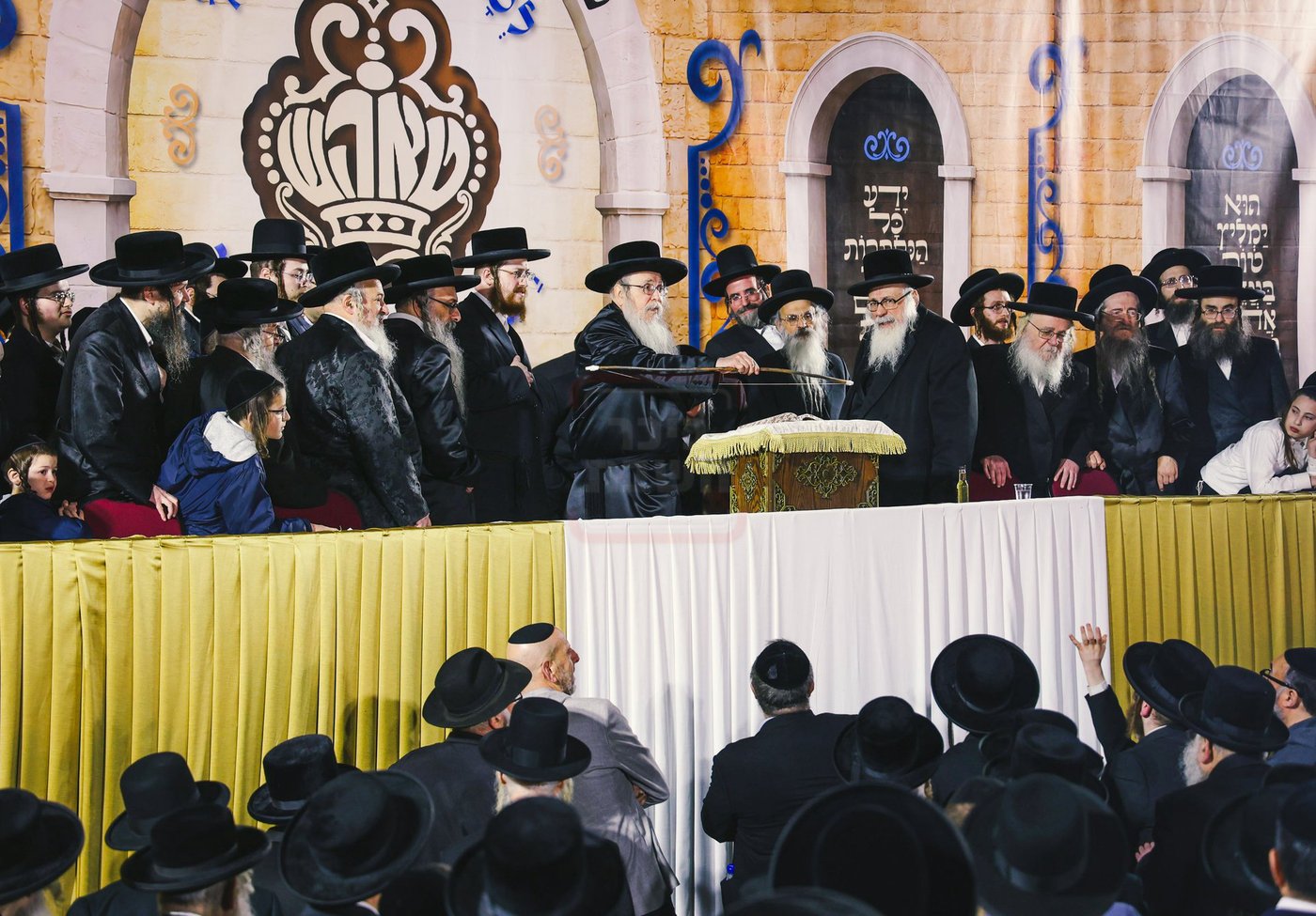 ל"ג בעומר בחצה"ק טאהש