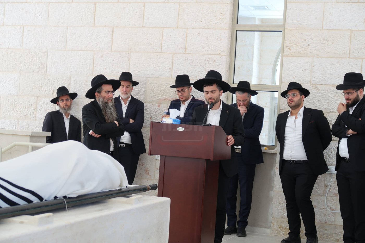 מסע הלווית הגאון רבי משה צרף זצ"ל