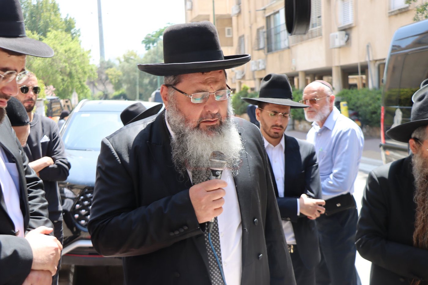 מסע הלווית הגאון רבי משה צרף זצ"ל
